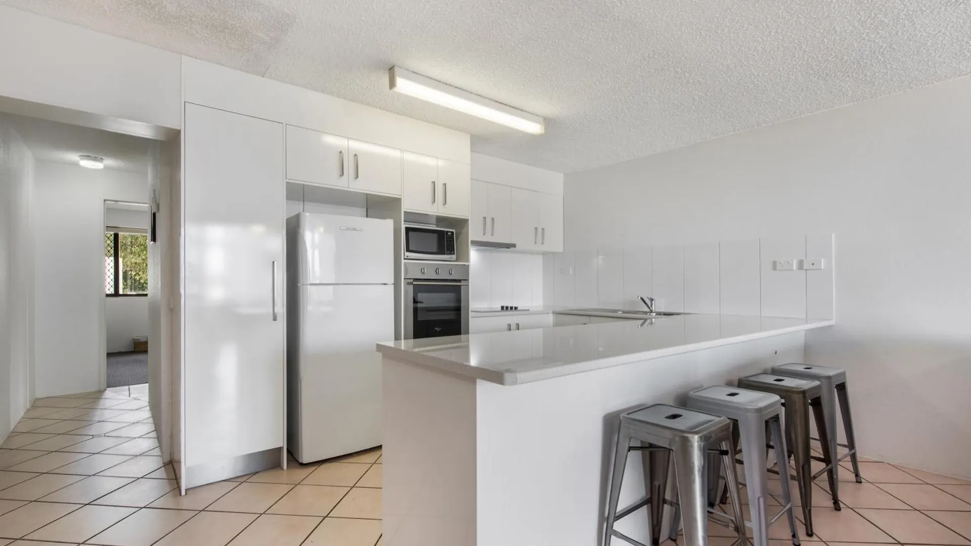 Aparthotel Alexandria Apartments Alexandra Headland