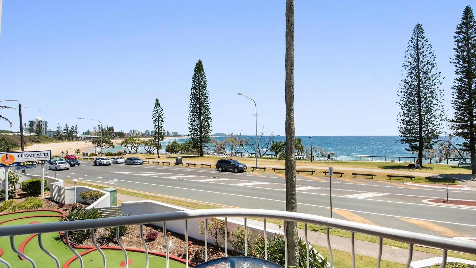Aparthotel Alexandria Apartments Alexandra Headland