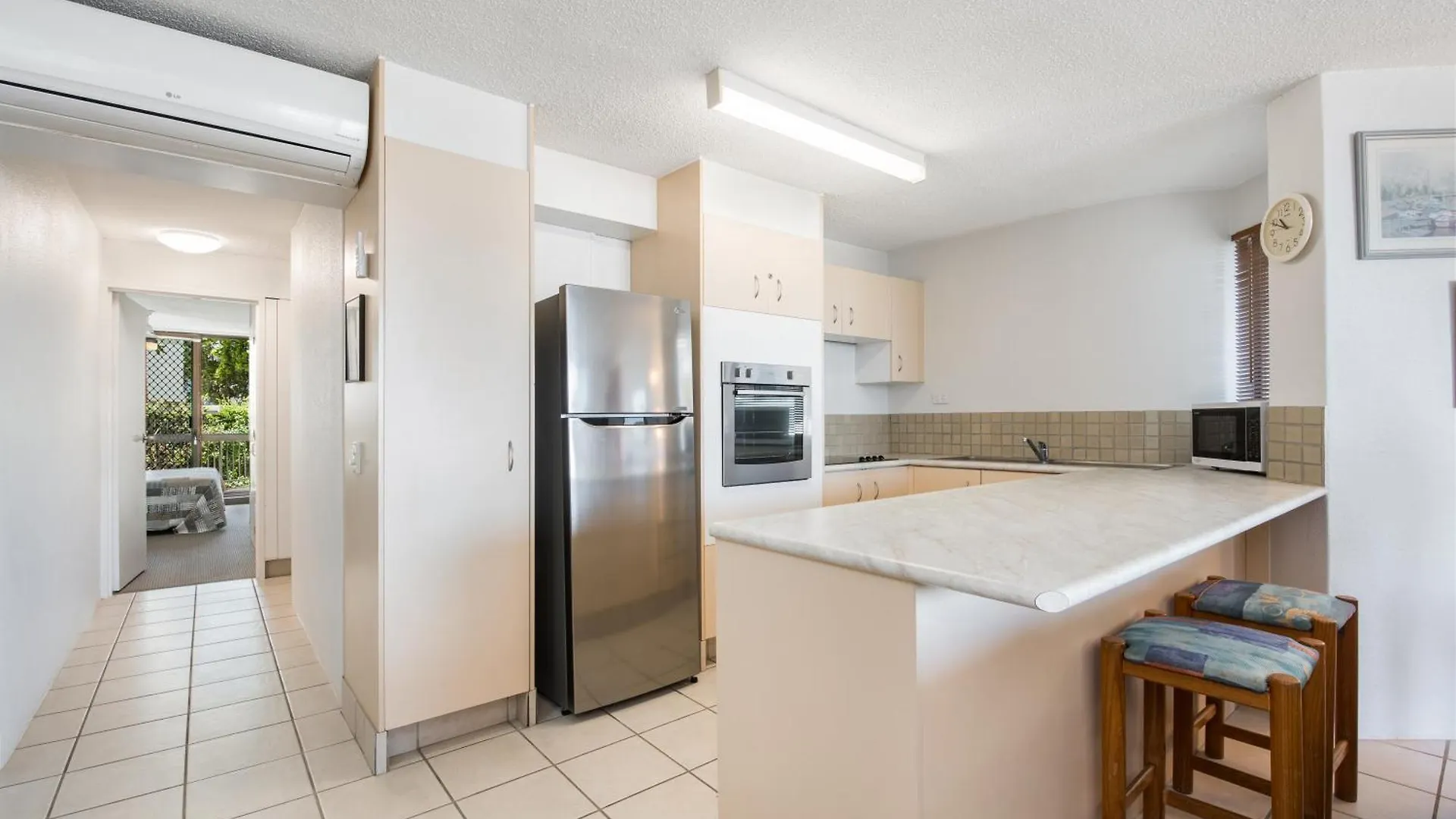 Aparthotel Alexandria Apartments Alexandra Headland