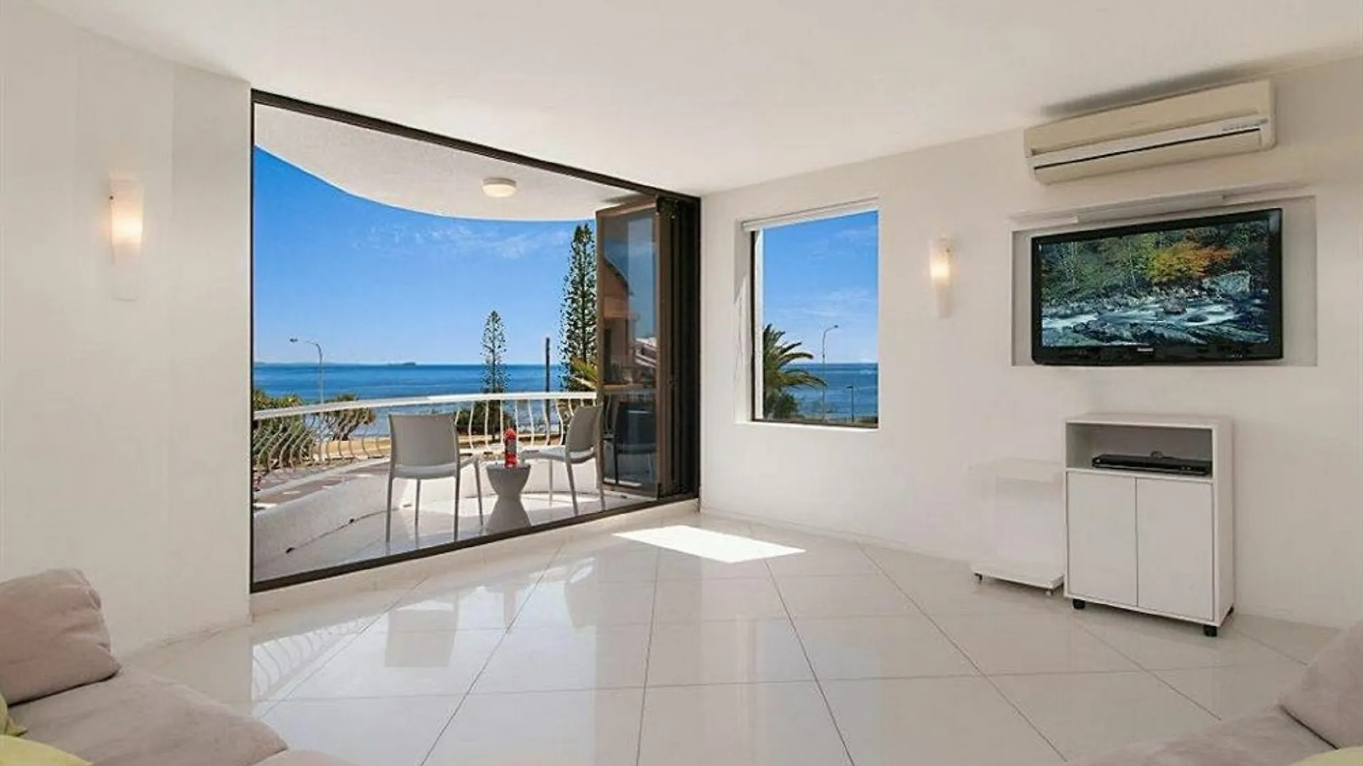 Alexandria Apartments Alexandra Headland