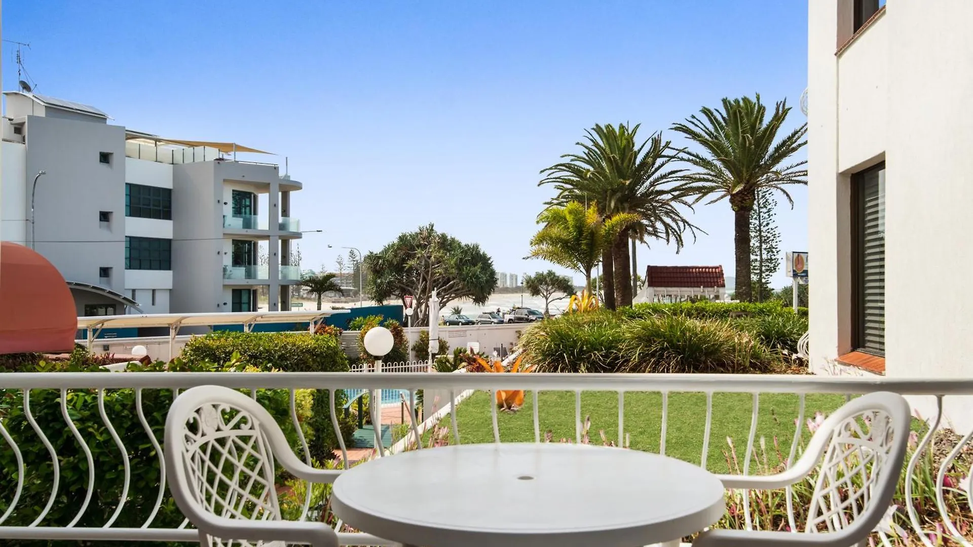 Alexandria Apartments Alexandra Headland Aparthotel